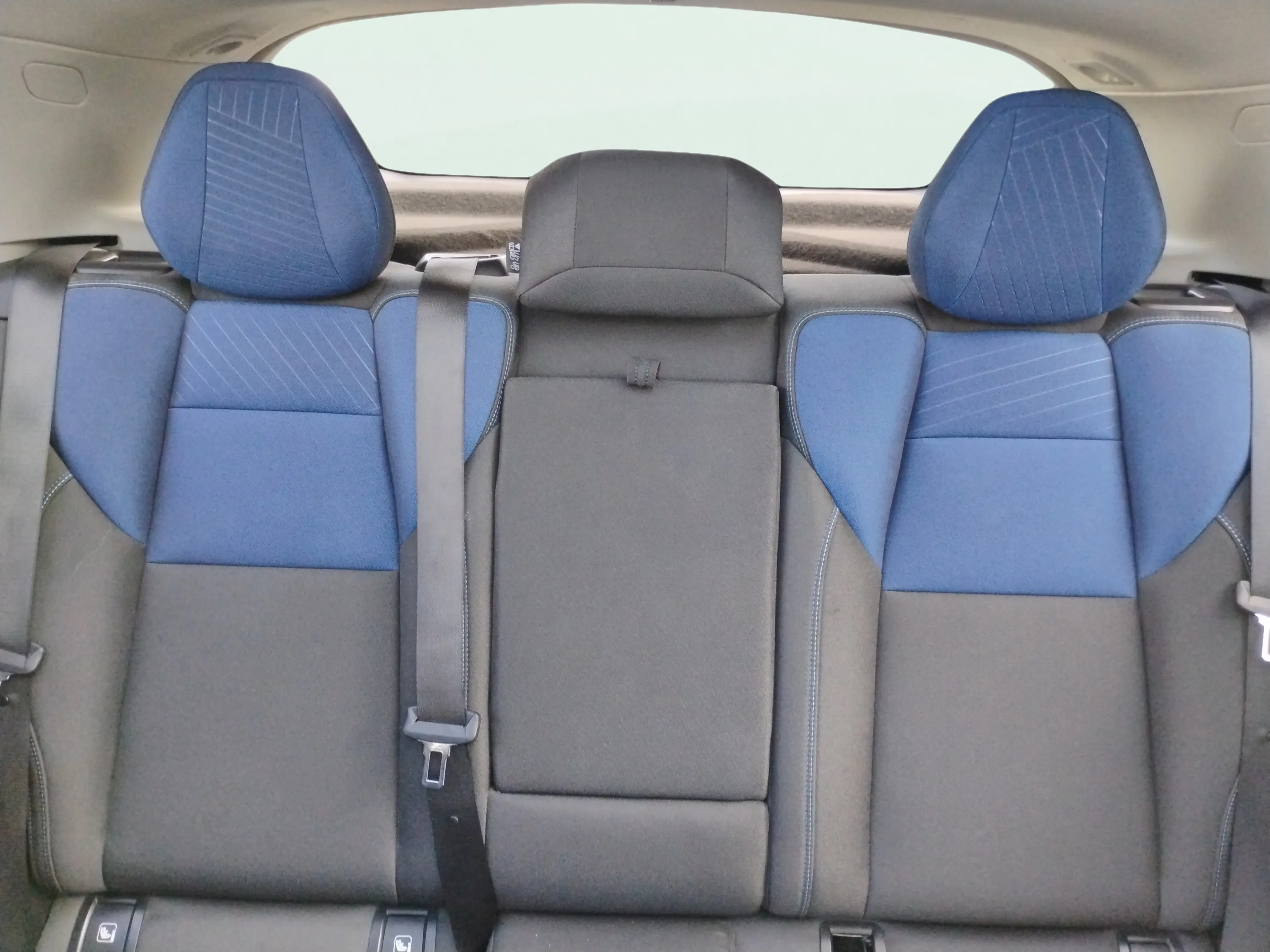 Lynk & Co 01 1.5 PHEV 6. - foto 25