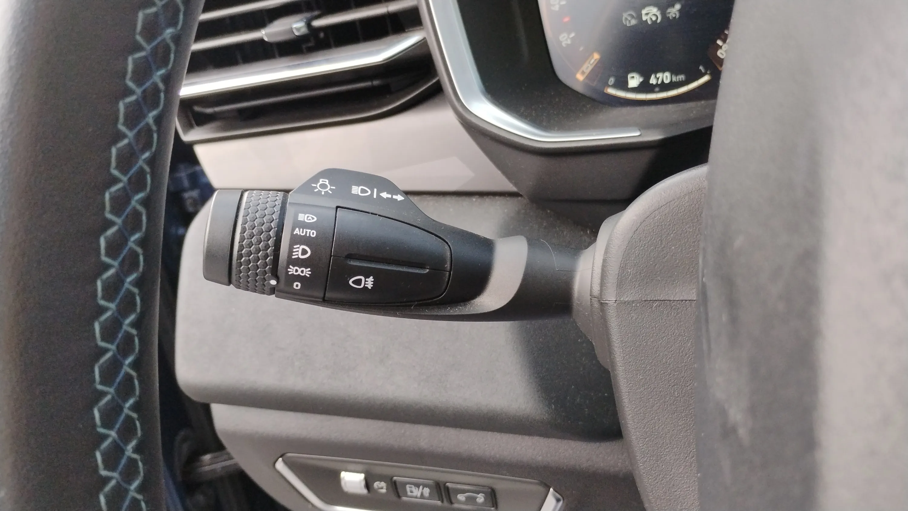 Lynk & Co 01 1.5 PHEV 6. - foto 13