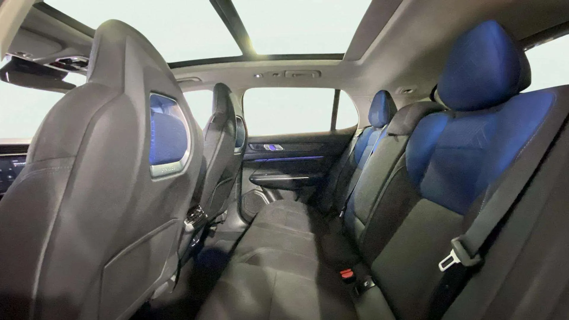 Lynk & Co 01 1.5 PHEV 6. - foto 17