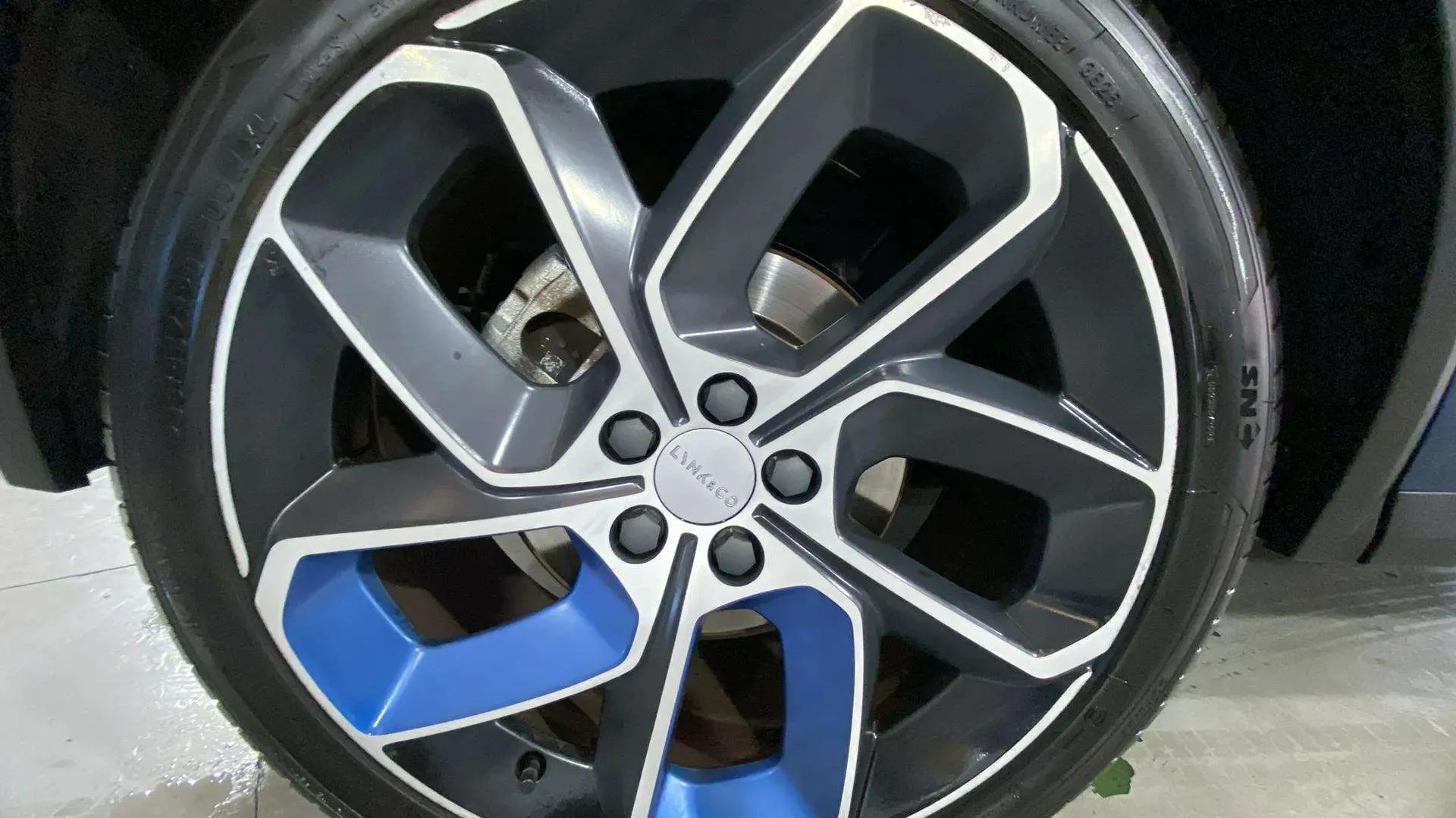 Lynk & Co 01 1.5 PHEV 6. - foto 23