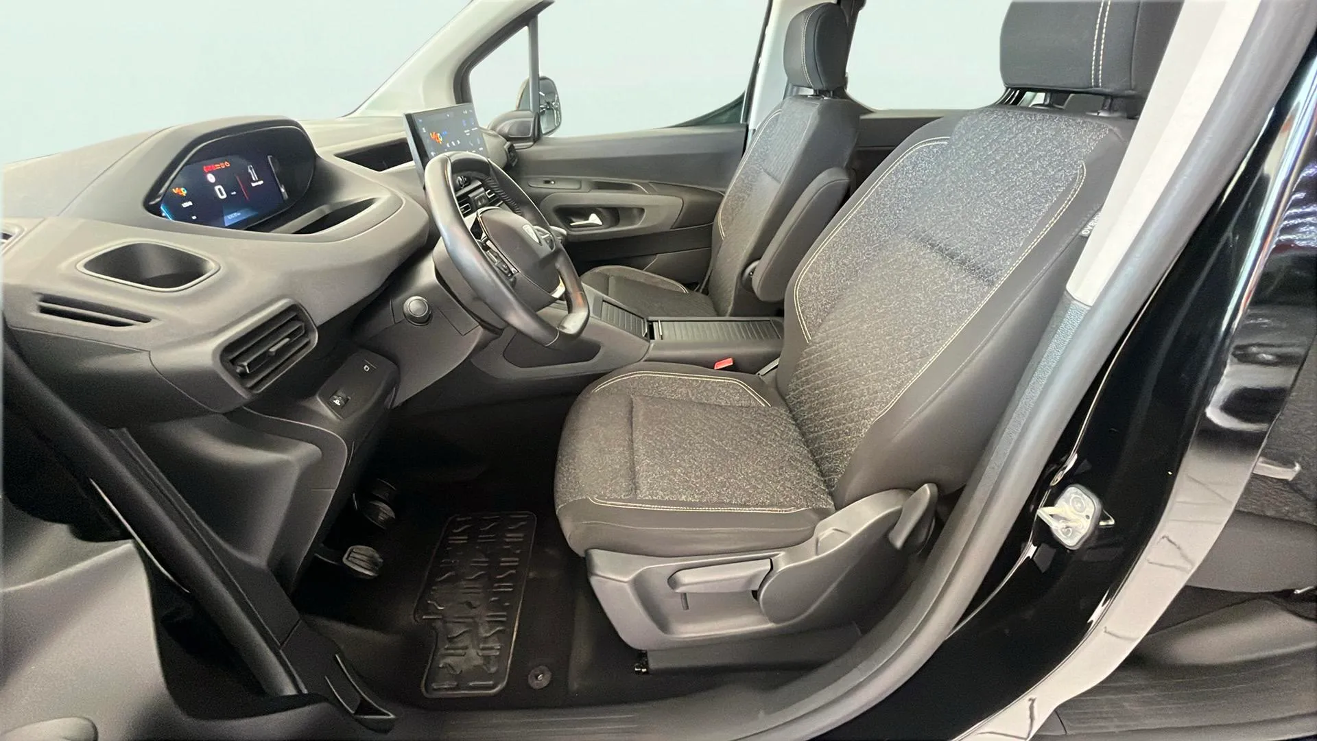 Peugeot Rifter Allure BlueHDi 100 - foto 12