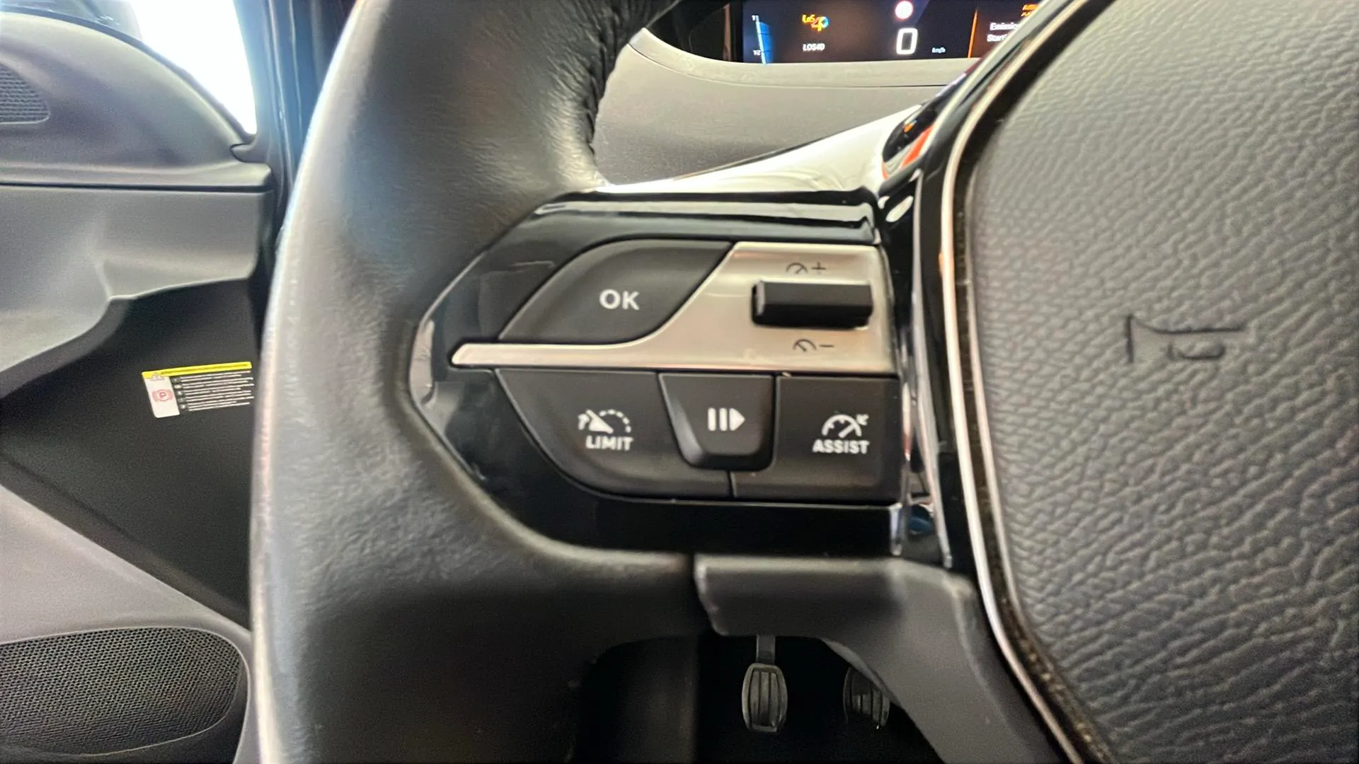 Peugeot Rifter Allure BlueHDi 100 - foto 23