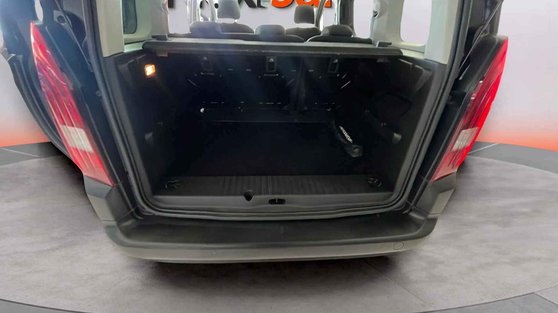 Peugeot Rifter Allure BlueHDi 100 - foto 15
