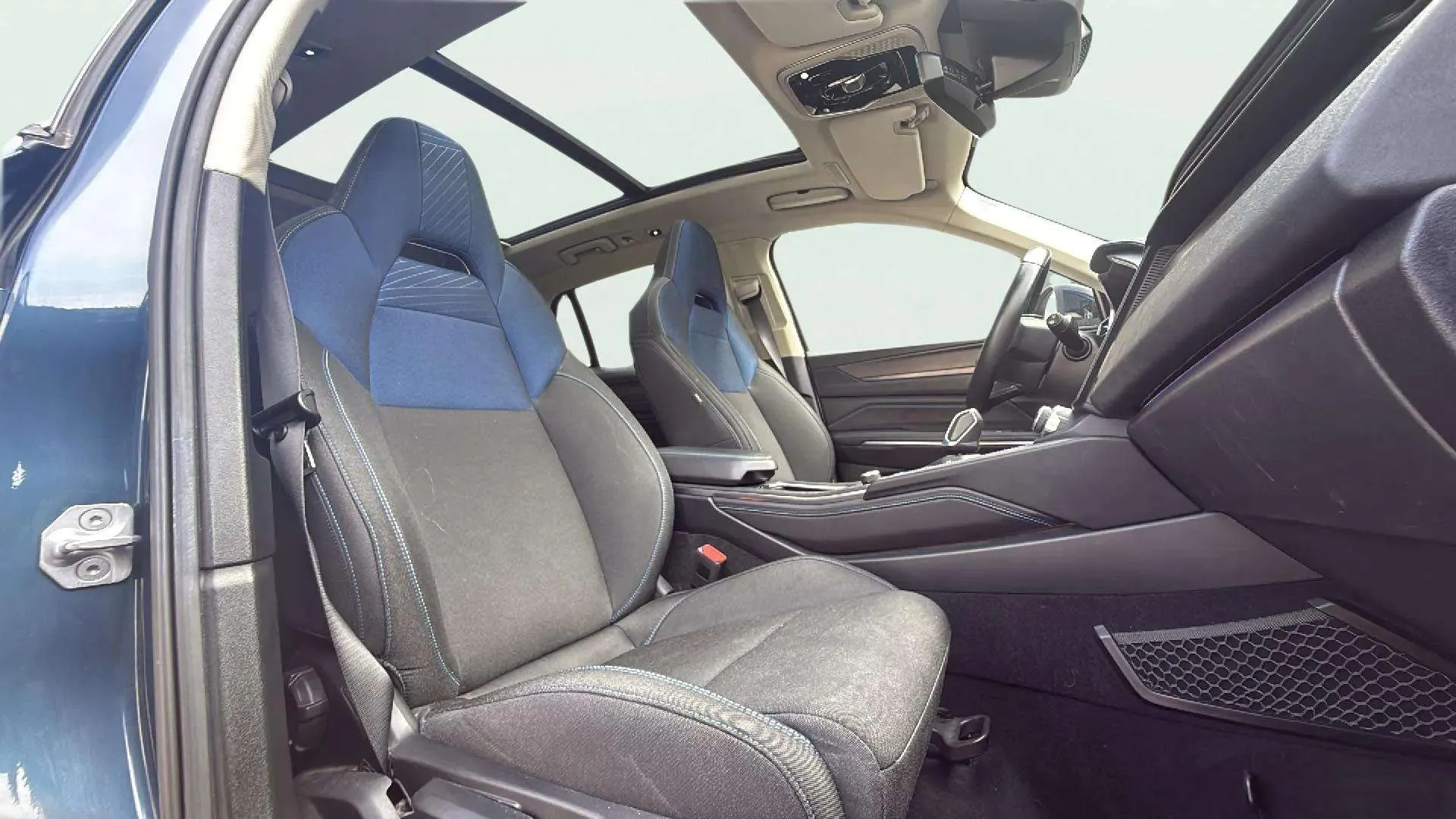 Lynk & Co 01 1.5 PHEV - foto 17