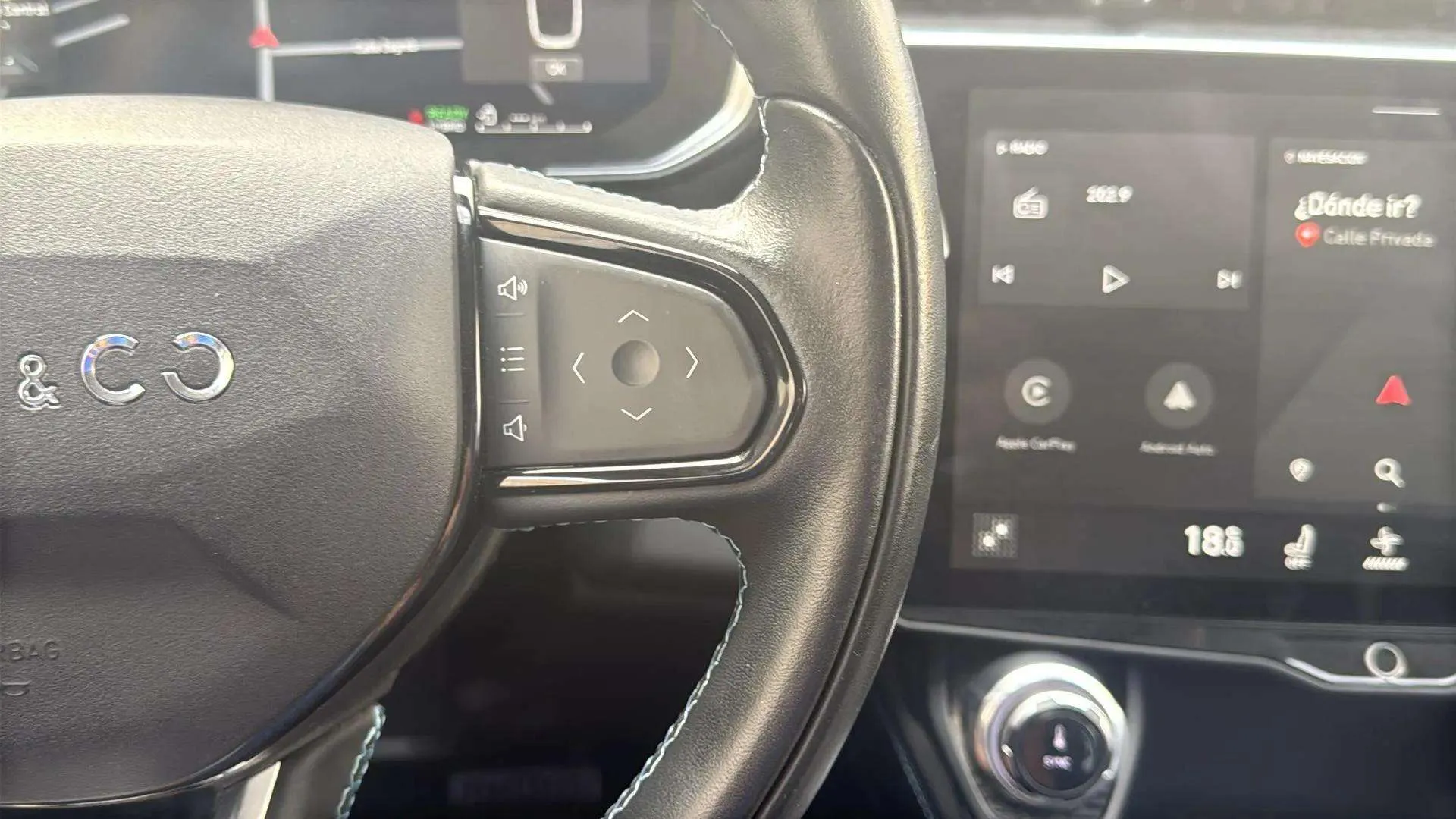 Lynk & Co 01 1.5 PHEV - foto 11