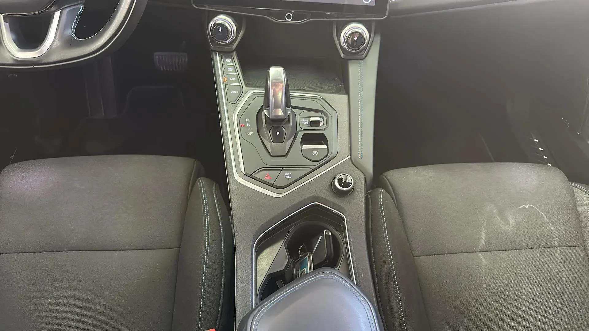 Lynk & Co 01 1.5 PHEV - foto 16