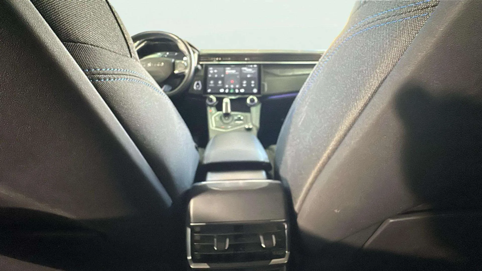 Lynk & Co 01 1.5 PHEV - foto 17