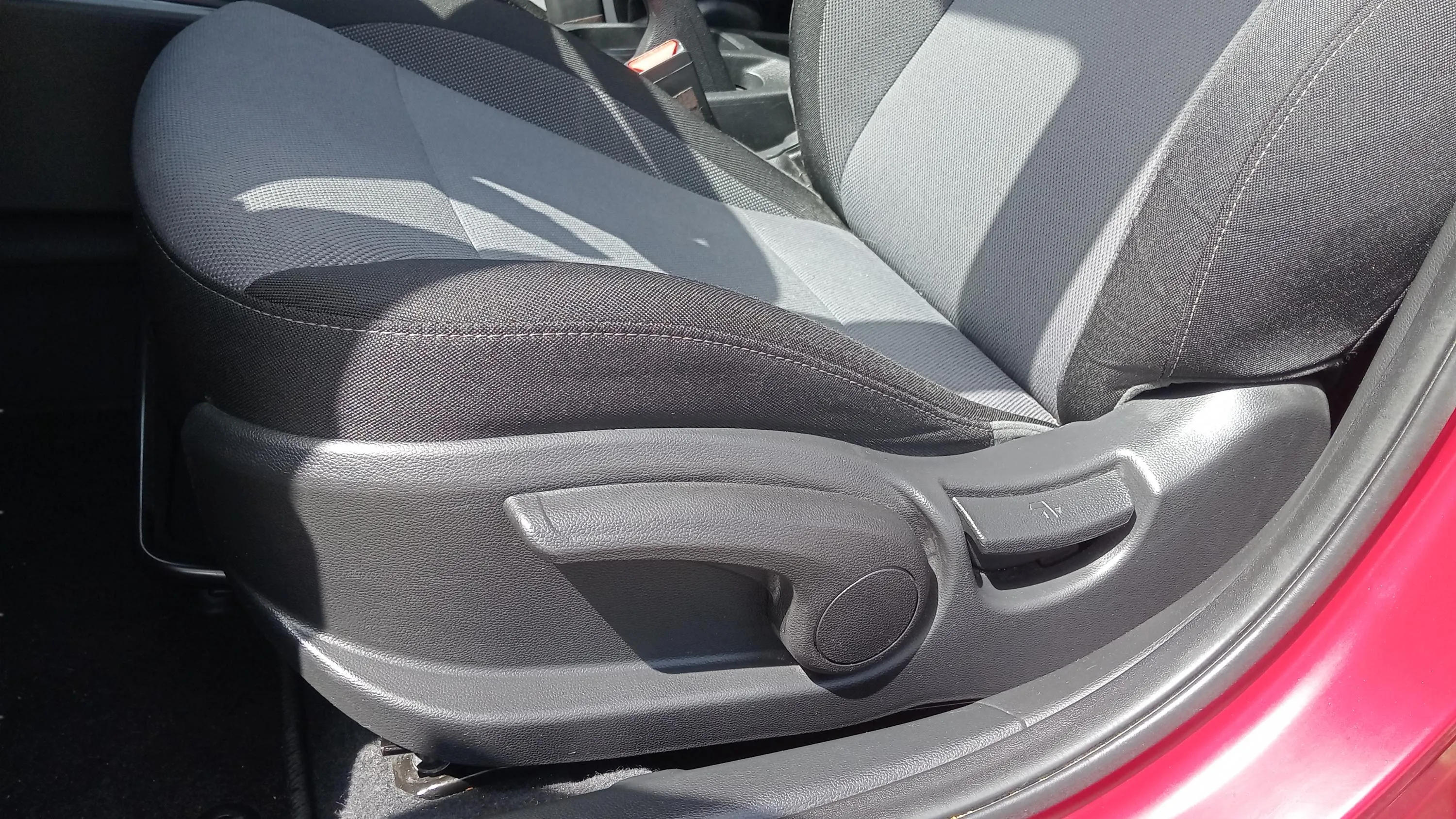 Hyundai i20 1.2 MPI Essence LE - foto 22