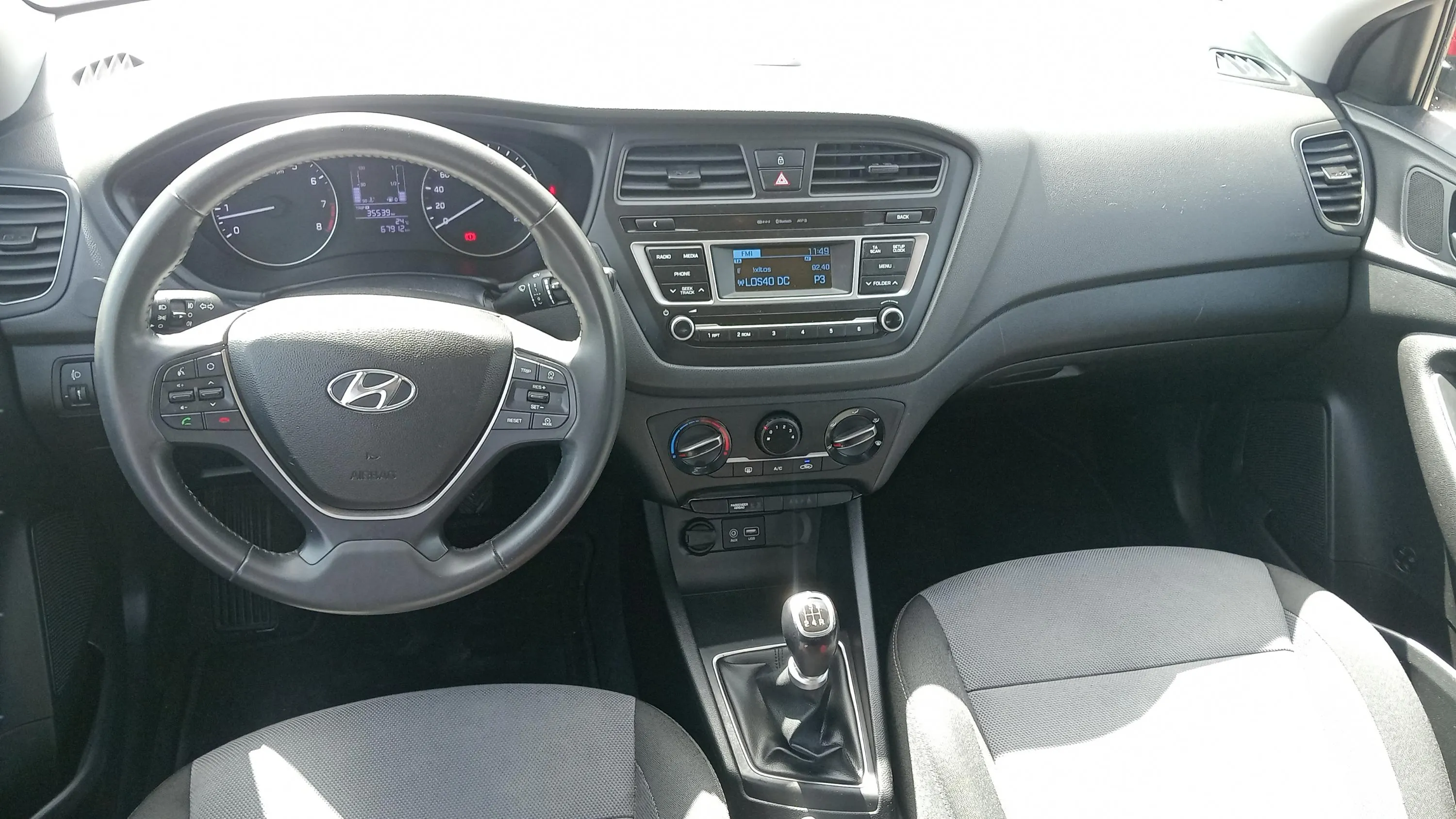 Hyundai i20 1.2 MPI Essence LE - foto 15
