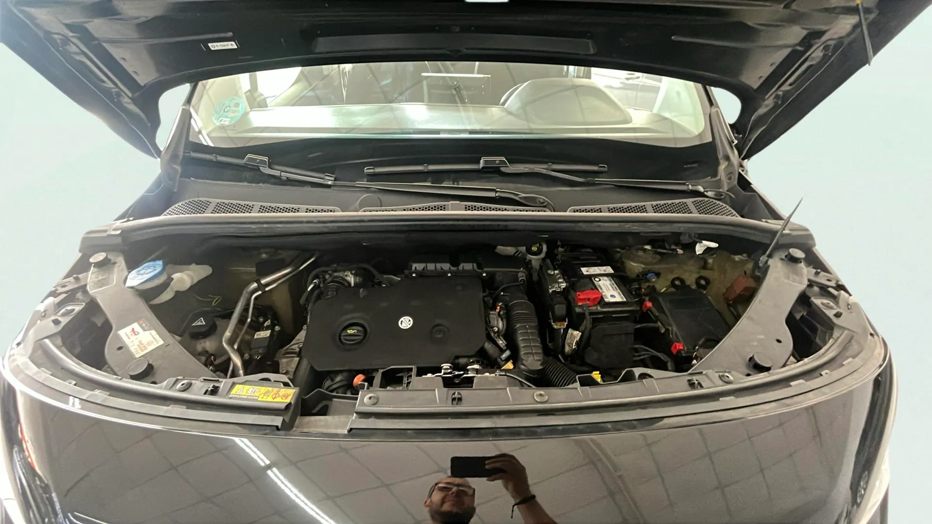 Peugeot Rifter Allure BlueHDi 100 - foto 18
