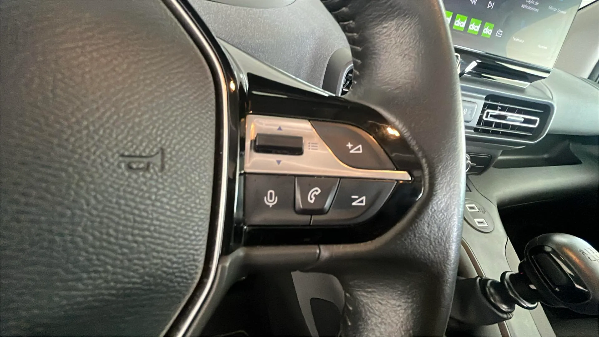 Peugeot Rifter Allure BlueHDi 100 - foto 25