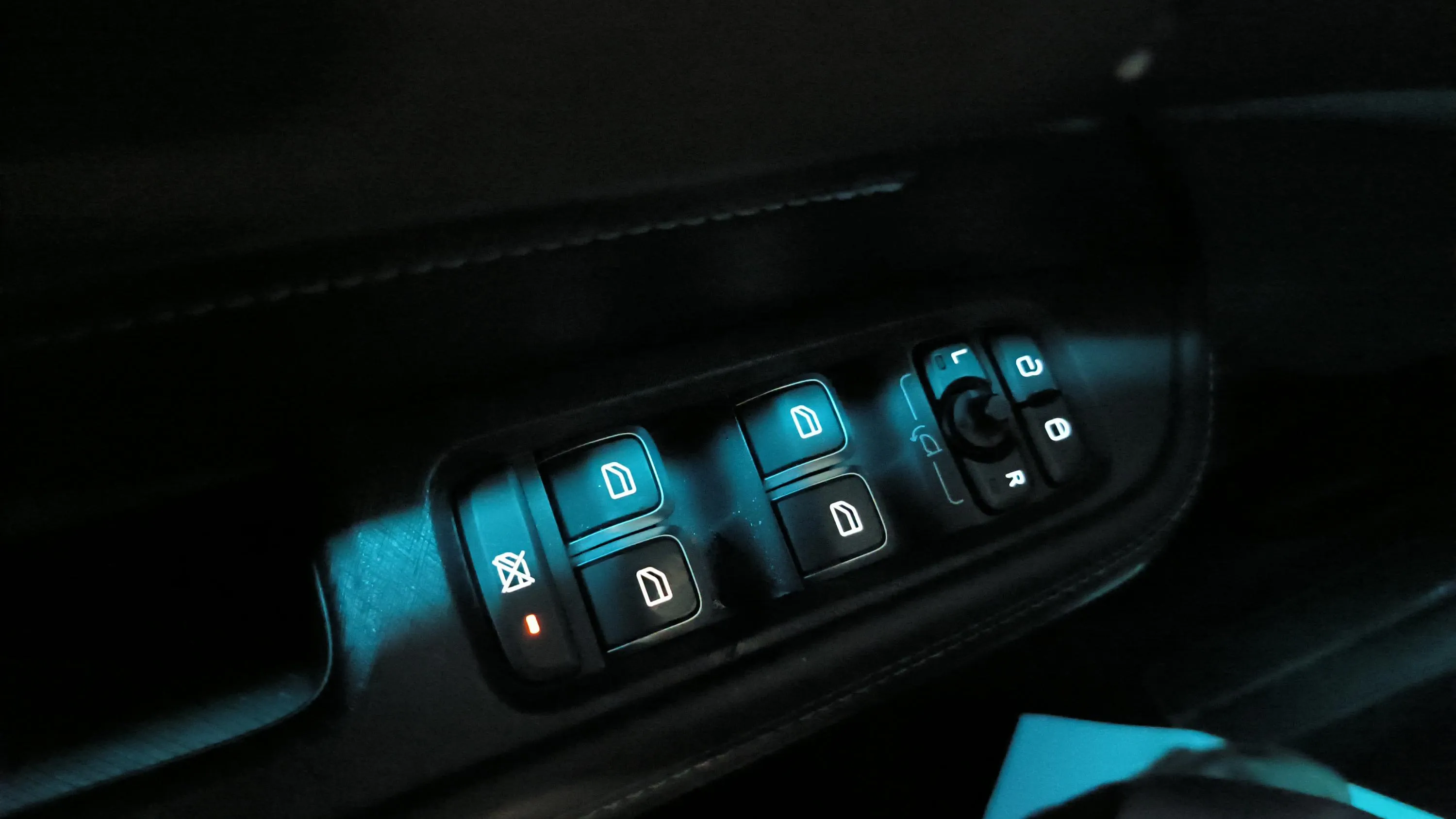 Lynk & Co 01 1.5 PHEV - foto 26