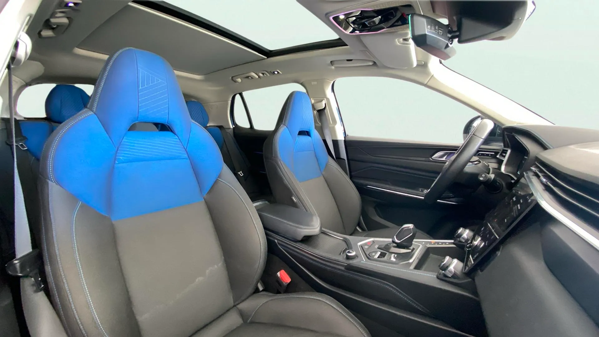 Lynk & Co 01 1.5 PHEV - foto 11