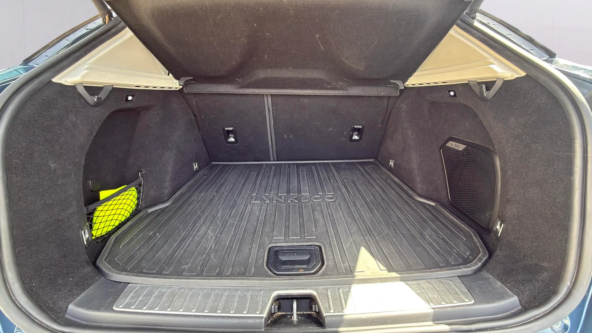 Lynk & Co 01 1.5 PHEV - foto 19