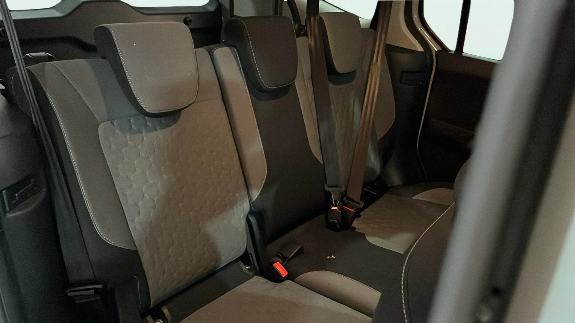 Ford Tourneo Courier 1.0 EcoBoost Active - foto 18