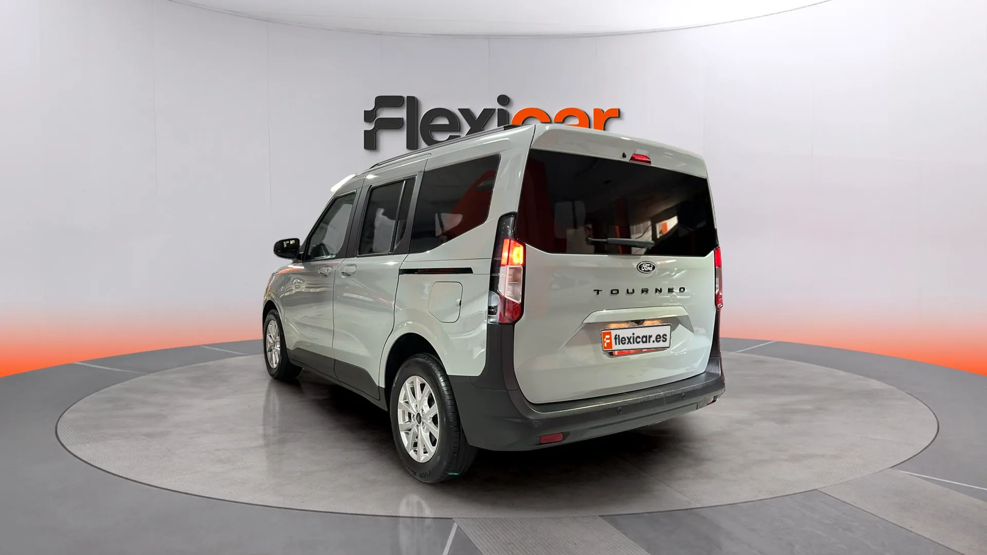 Ford Tourneo Courier 1.0 EcoBoost Active - foto 5