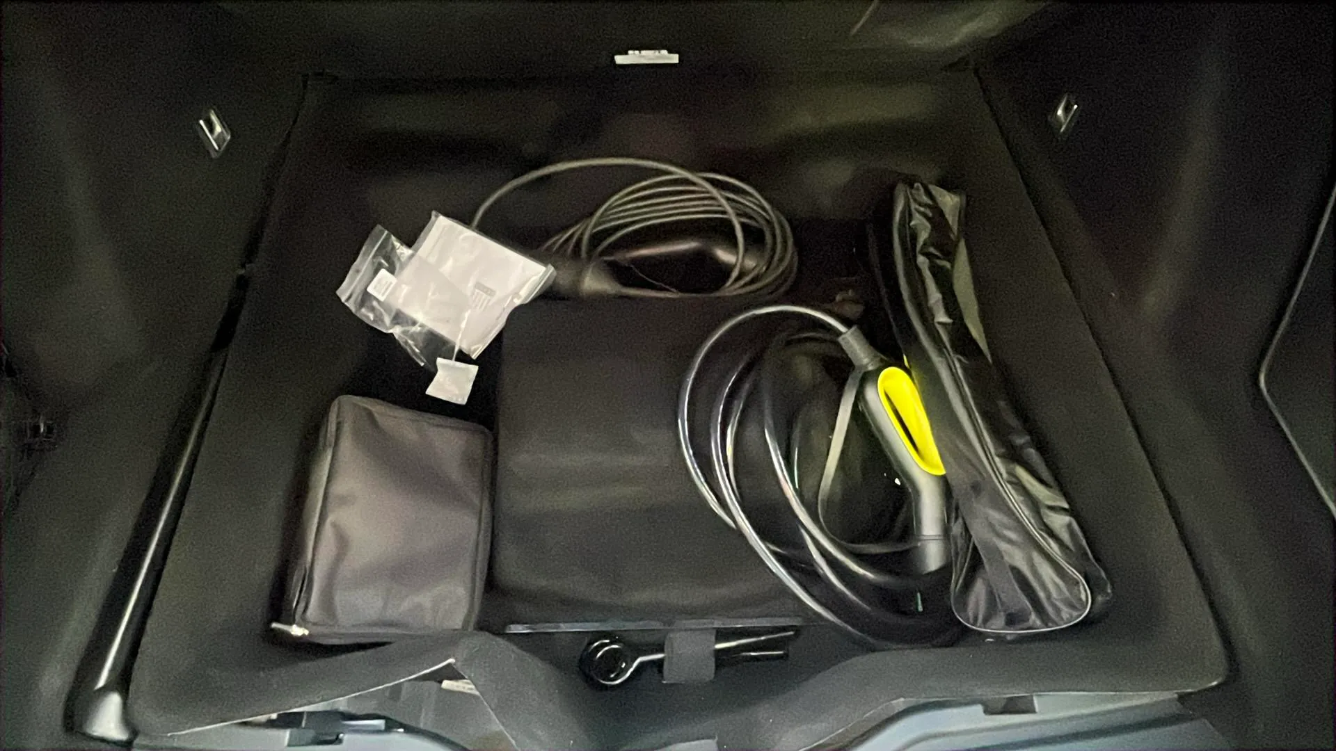 Lynk & Co 01 1.5 PHEV - foto 19