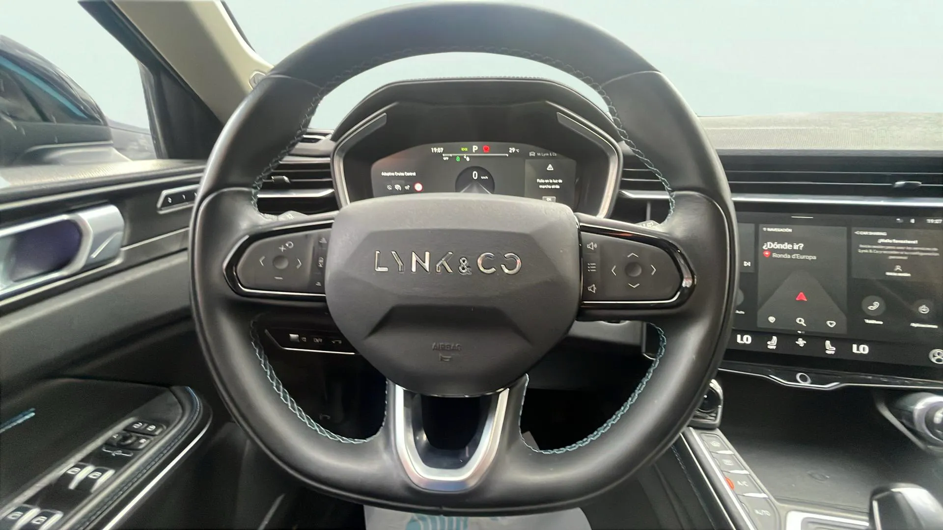 Lynk & Co 01 1.5 PHEV - foto 15