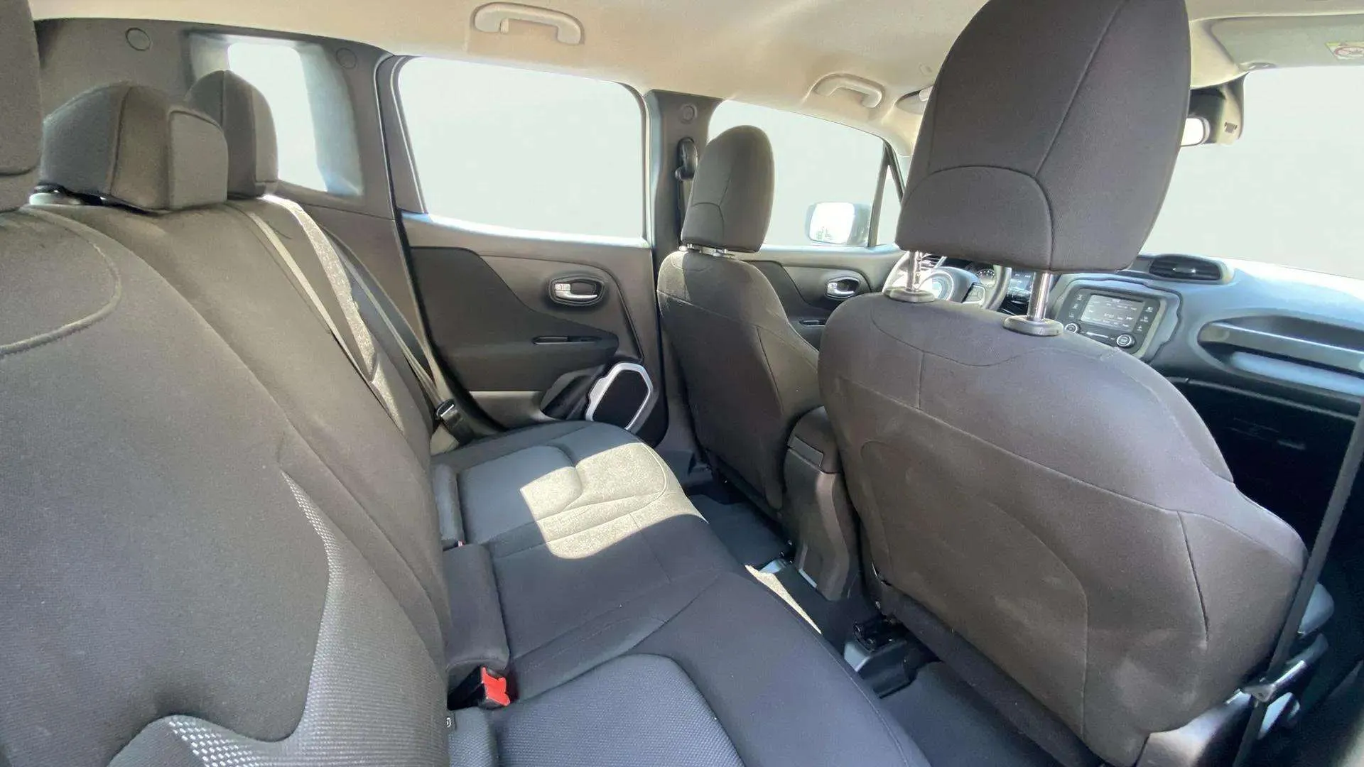 Jeep Renegade 1.0G Change the way 4x2 - foto 40