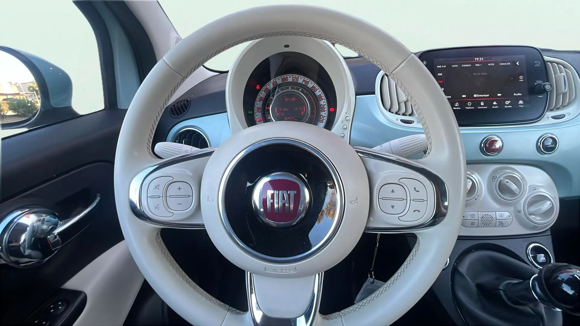 Fiat 500 Club 1.0 Hybrid - foto 15