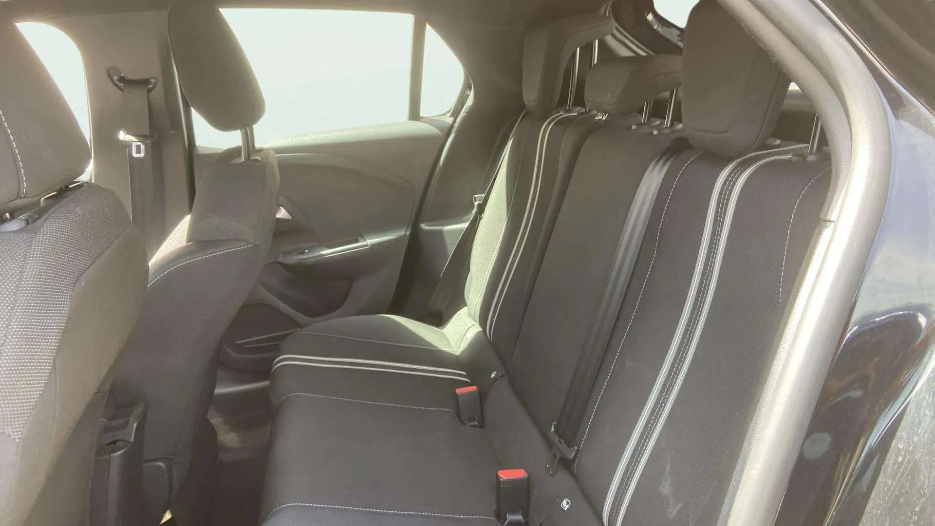 Opel Corsa 1.2T XHL Edition - foto 23