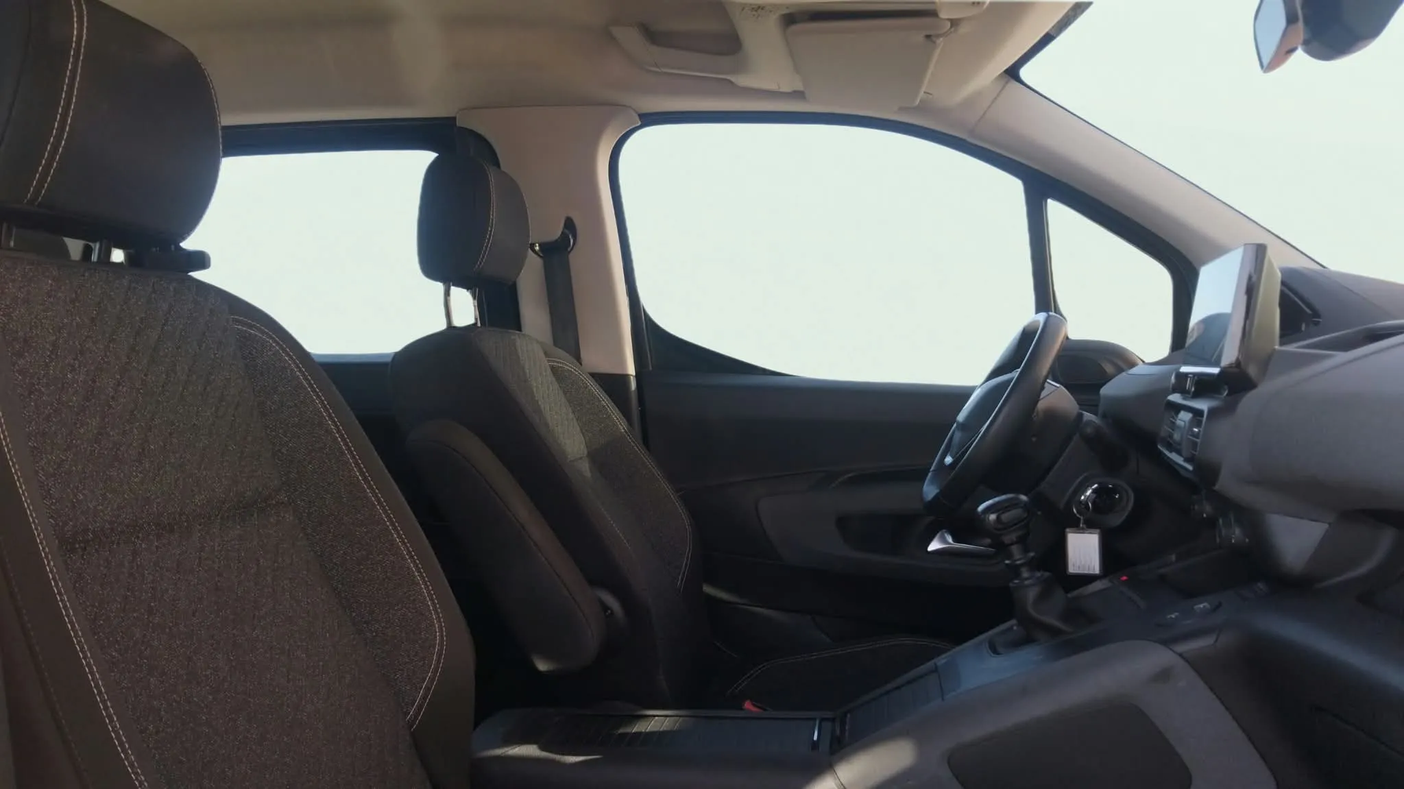 Peugeot Rifter Allure BlueHDi 100 - foto 10