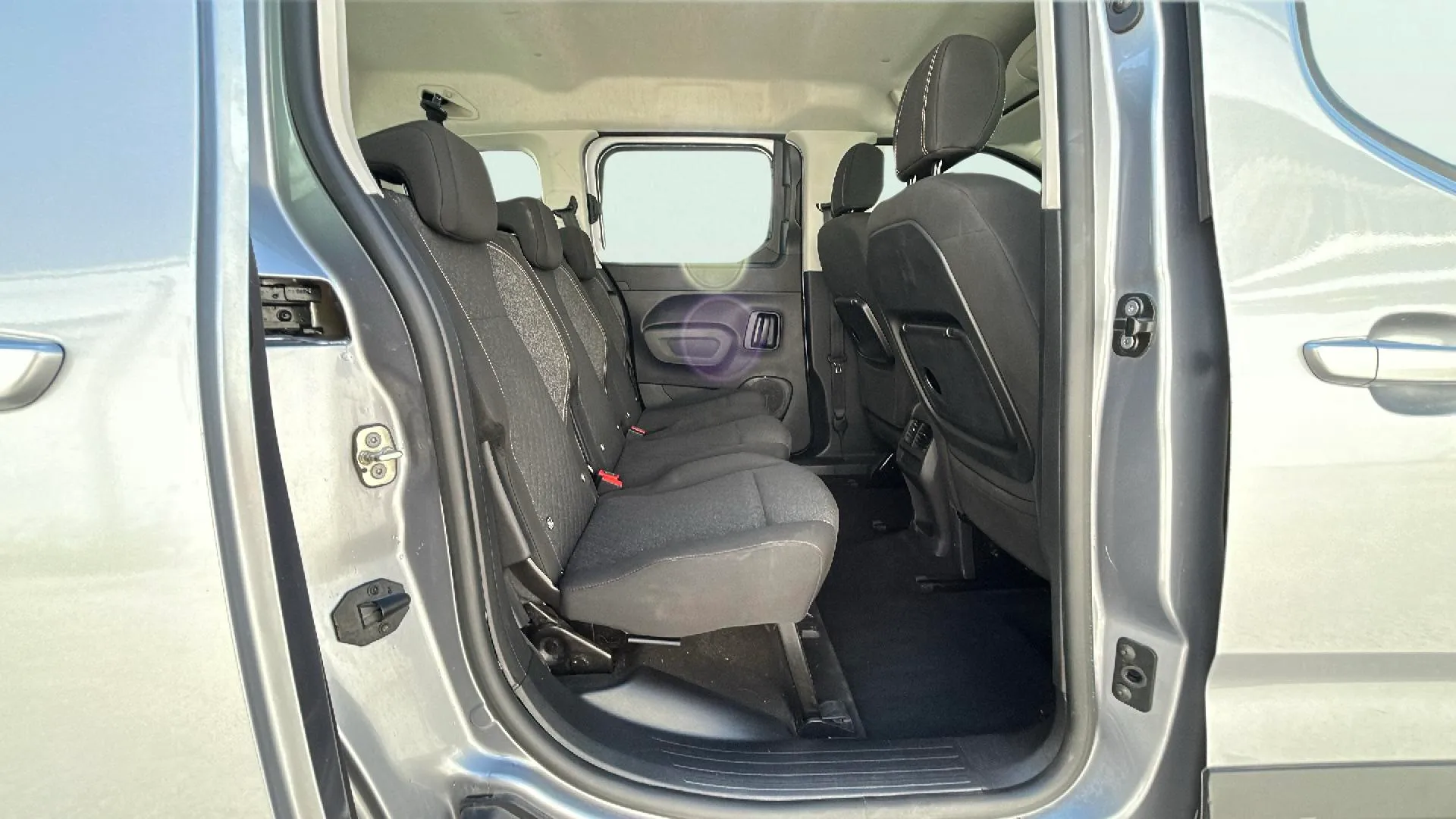 Peugeot Rifter Allure BlueHDi 100 - foto 16