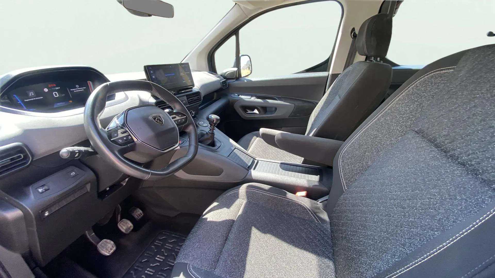 Peugeot Rifter Allure BlueHDi 100 - foto 13