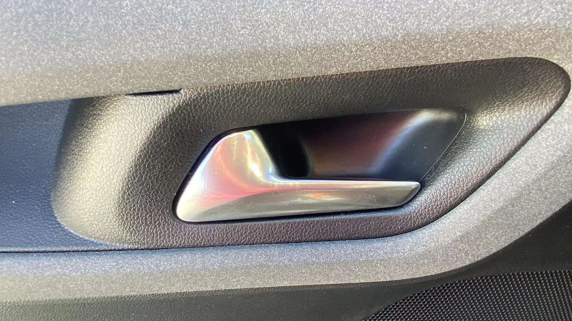 Peugeot Rifter Allure BlueHDi 100 - foto 18