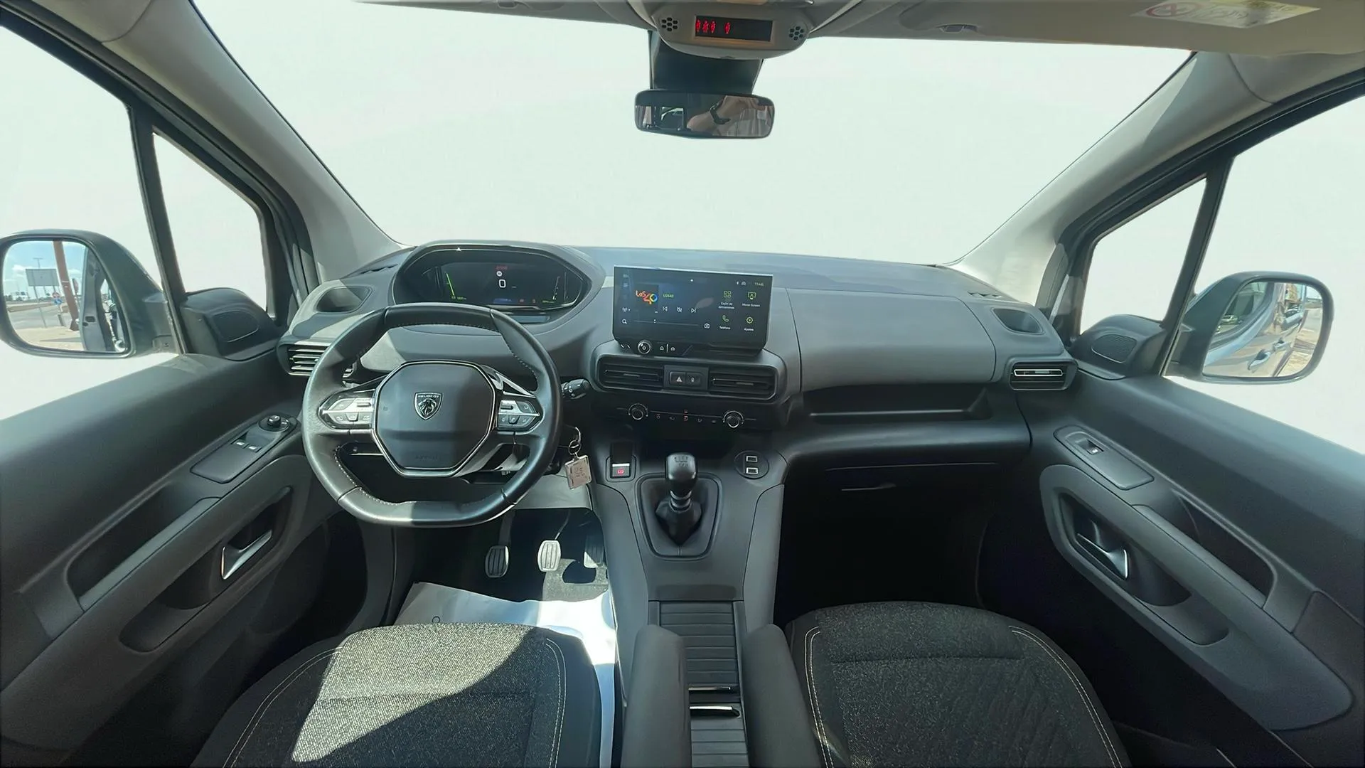 Peugeot Rifter Allure BlueHDi 100 - foto 9