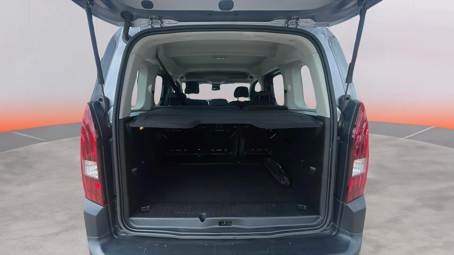 Peugeot Rifter Allure BlueHDi 100 - foto 16