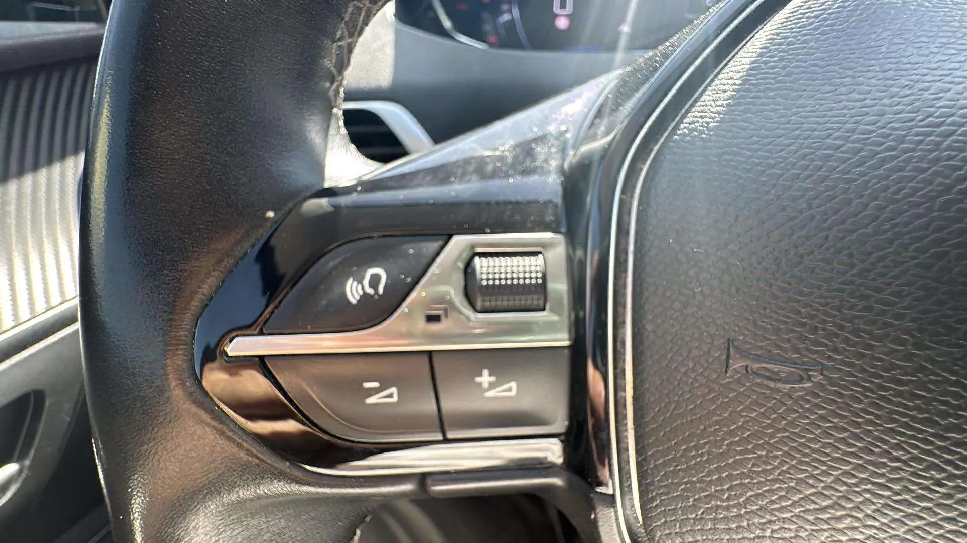 Peugeot 5008 1.2 PureTech Allure - foto 13