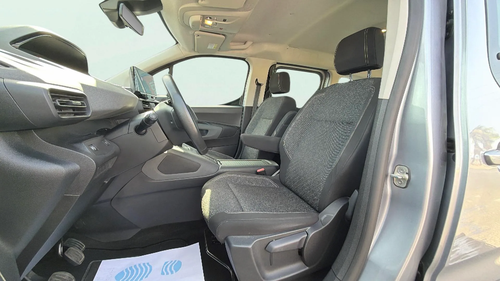 Peugeot Rifter Allure BlueHDi 100 - foto 15
