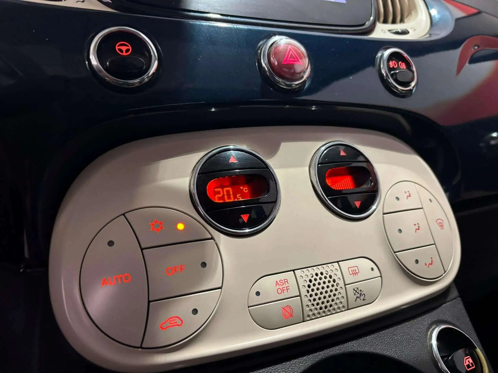 Fiat 500 Dolcevita 1.0 Hybrid - foto 12