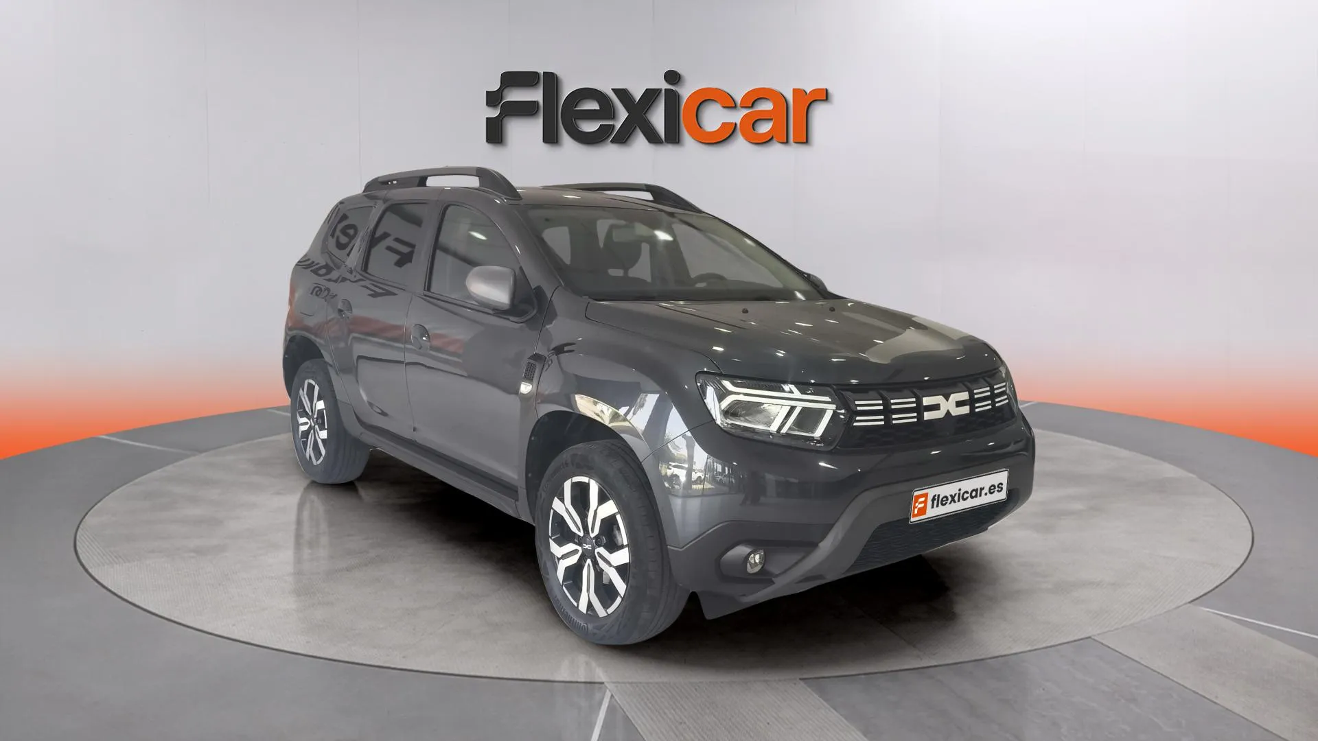 Dacia Duster Expression TCe 4x2 - foto 1