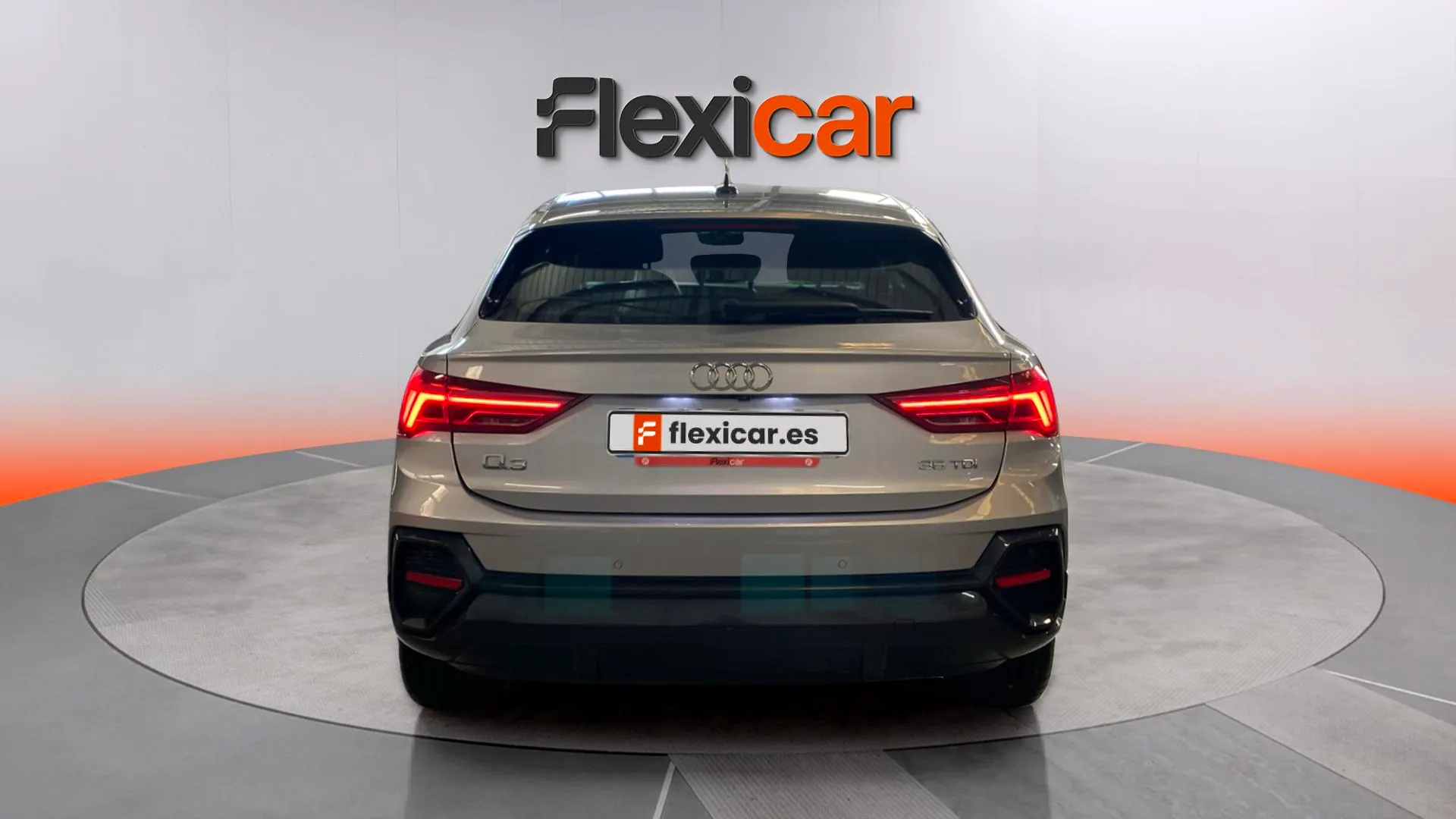 Audi Q3 35 TDI S tronic - foto 4