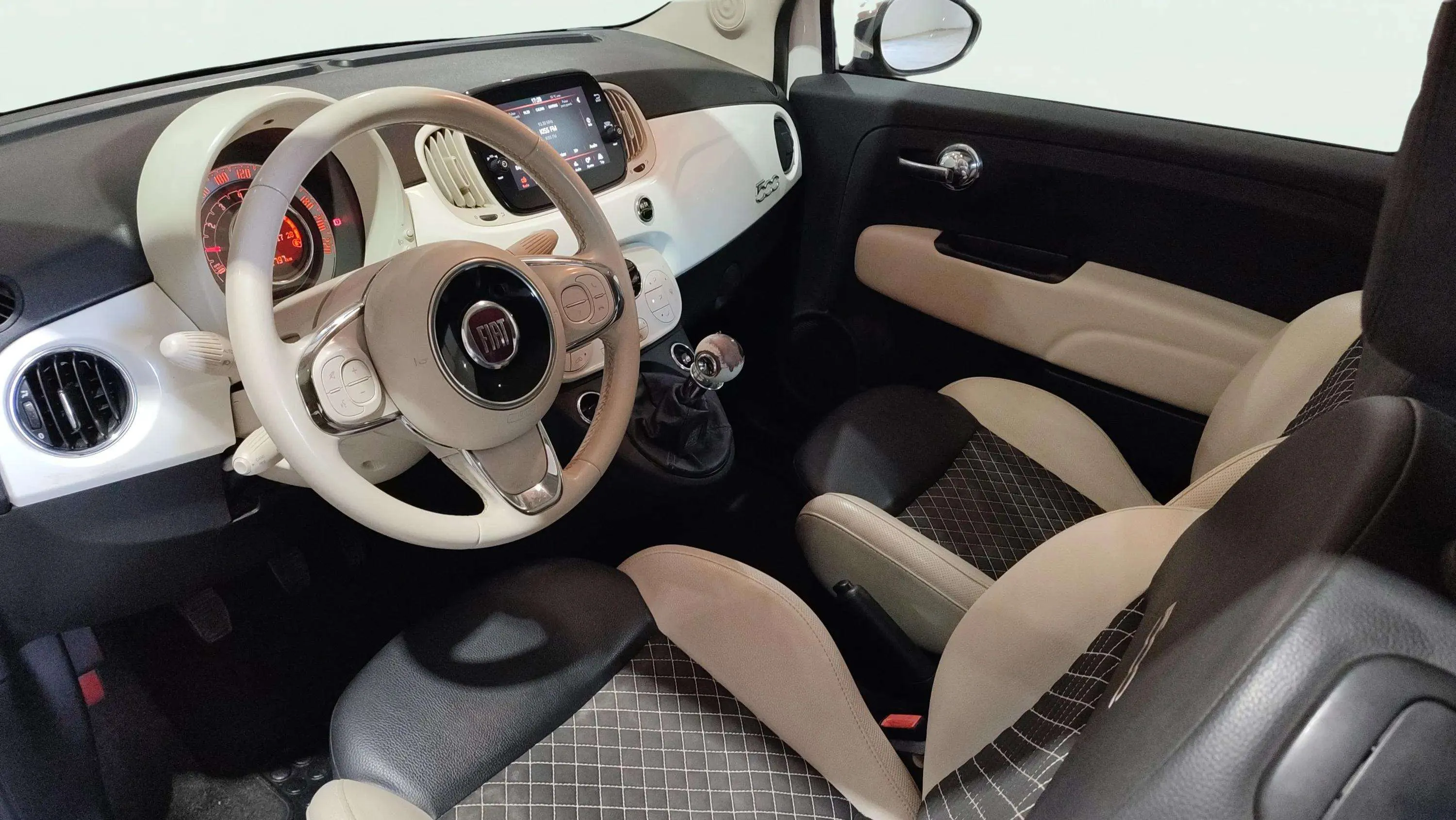 Fiat 500 Dolcevita 1.0 Hybrid - foto 6
