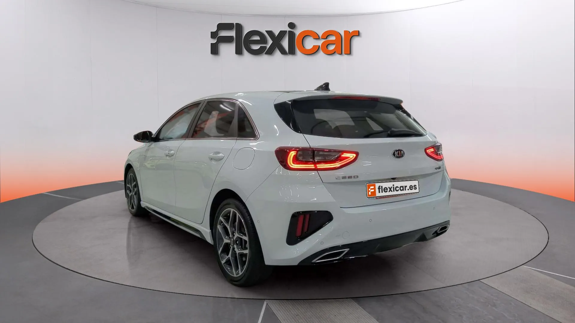 Kia Ceed 1.6 CRDi DCT Business - foto 4