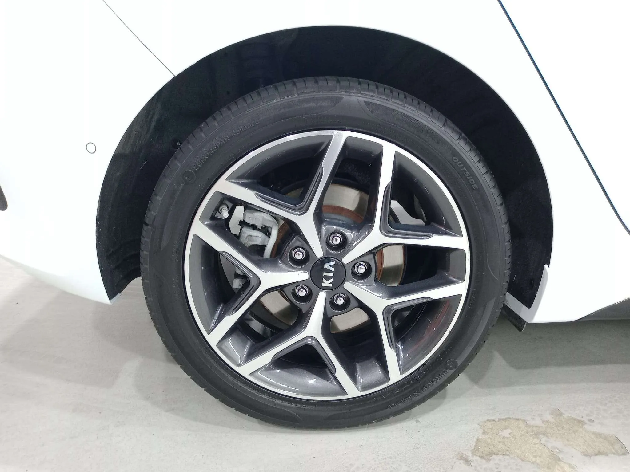 Kia Ceed 1.6 CRDi DCT Business - foto 18