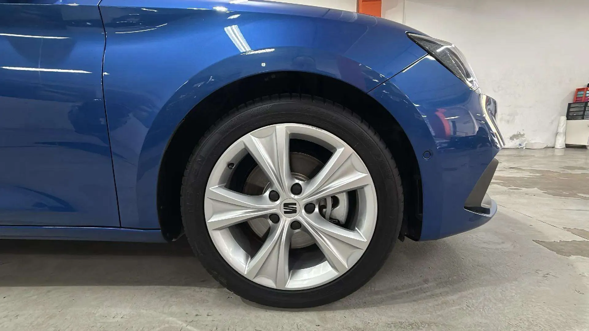 SEAT León 2.0 TDI DSG-7 FR XXL - foto 28