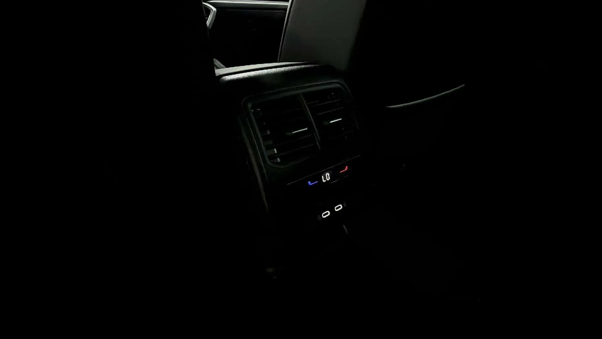 SEAT León 2.0 TDI DSG-7 FR XXL - foto 22