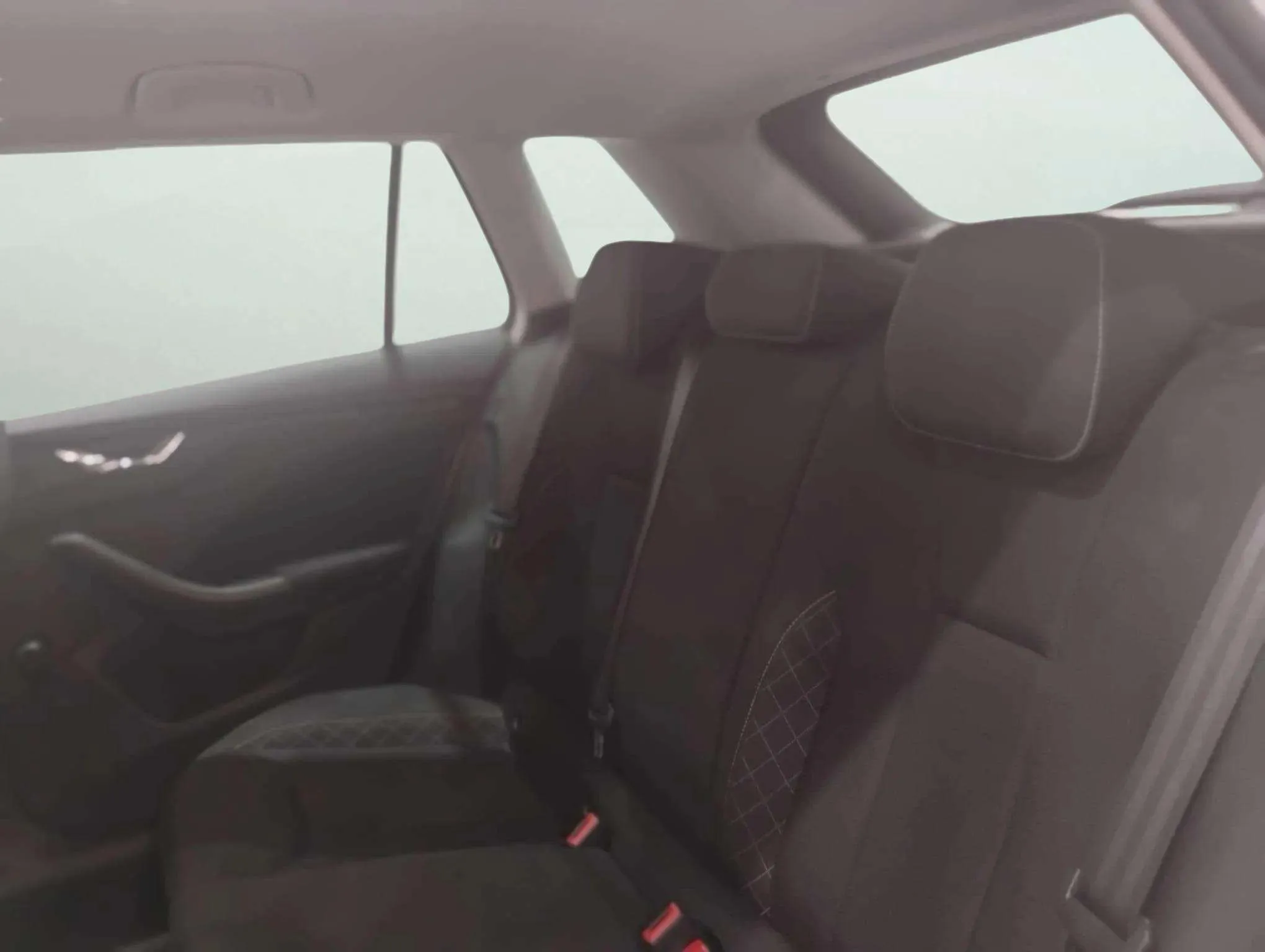 Škoda Kamiq 1.0 TSI DSG Ambition - foto 15
