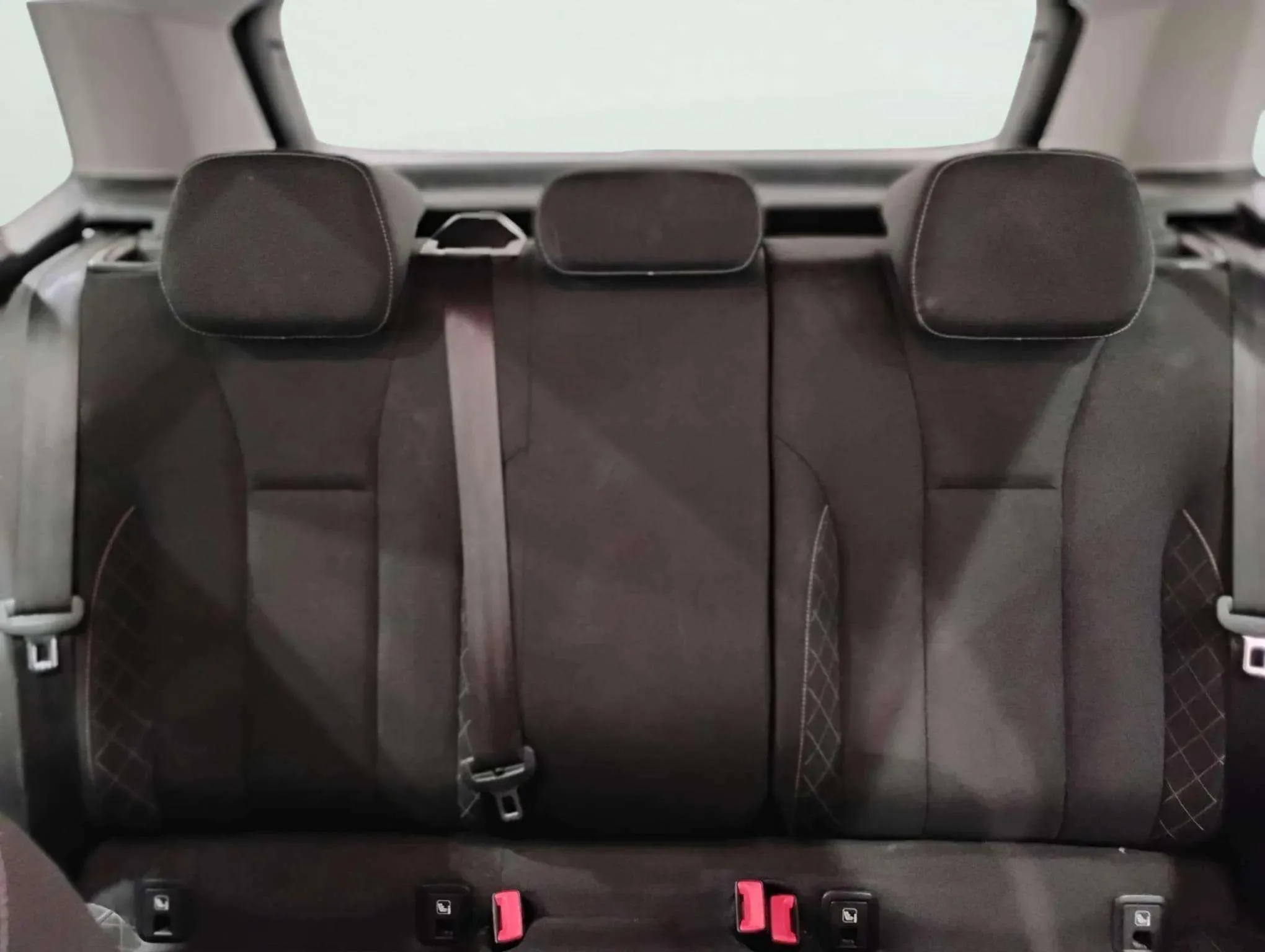 Škoda Kamiq 1.0 TSI DSG Ambition - foto 16