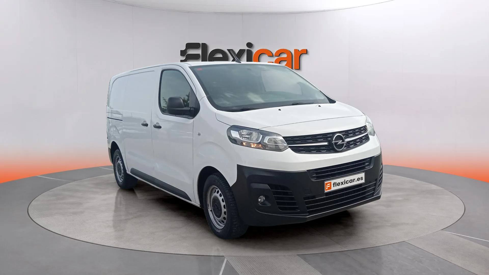 Opel Vivaro 2.0 - foto 2