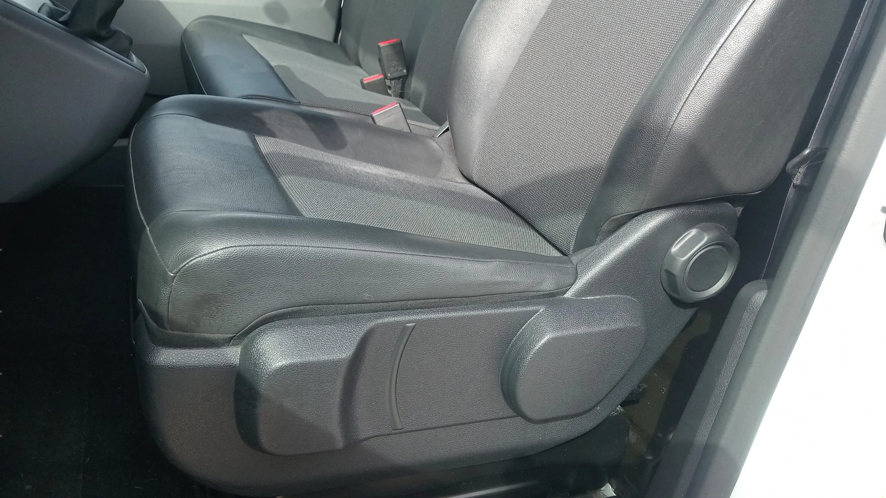 Opel Vivaro 2.0 - foto 21