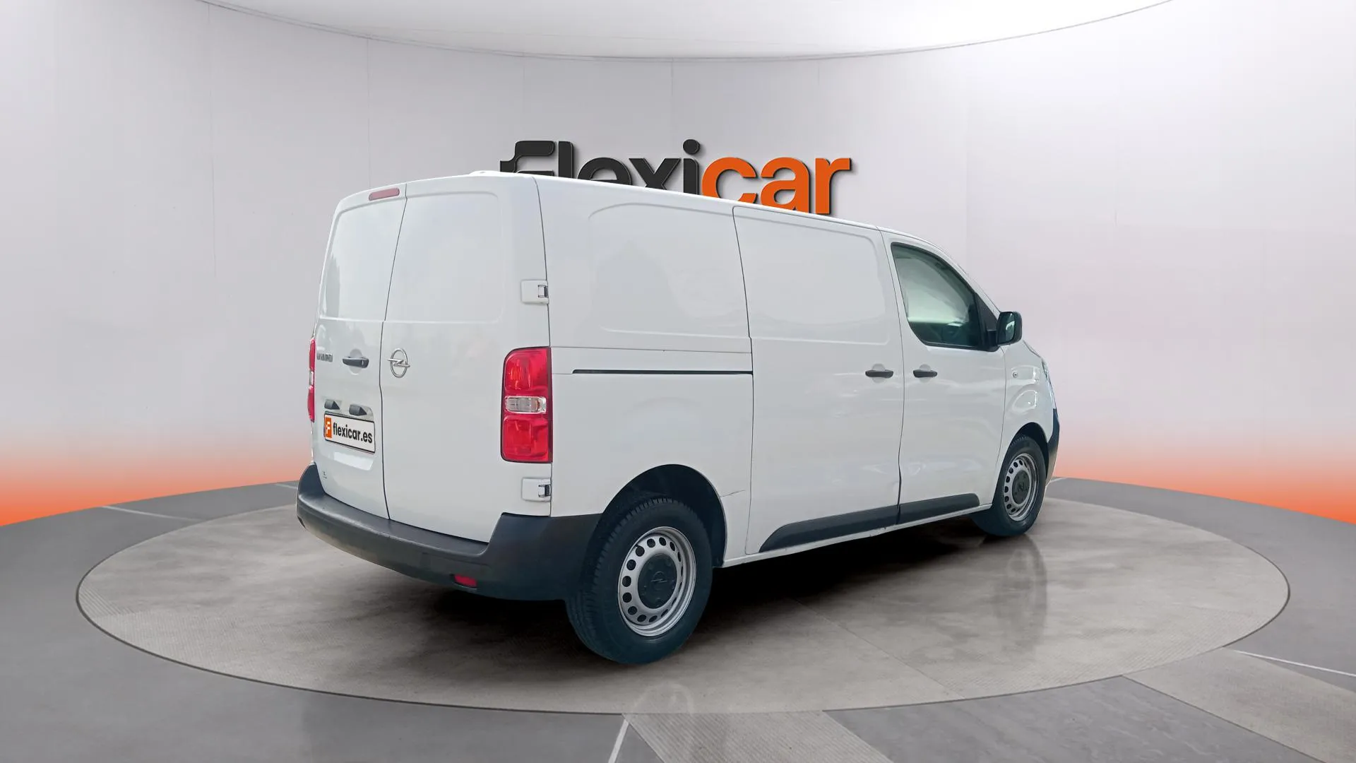 Opel Vivaro 2.0 - foto 9