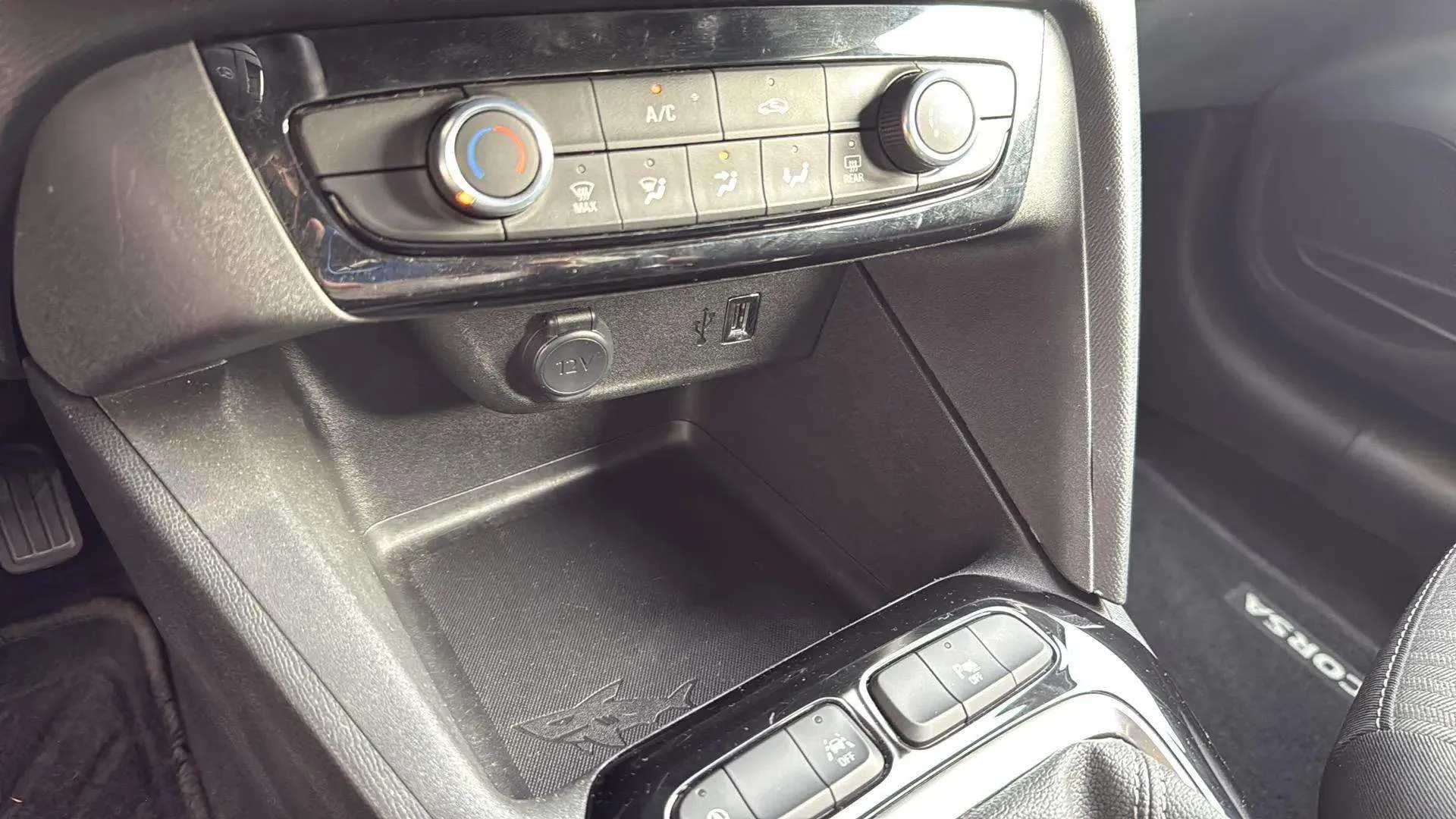 Opel Corsa 1.2 XEL Edition - foto 18