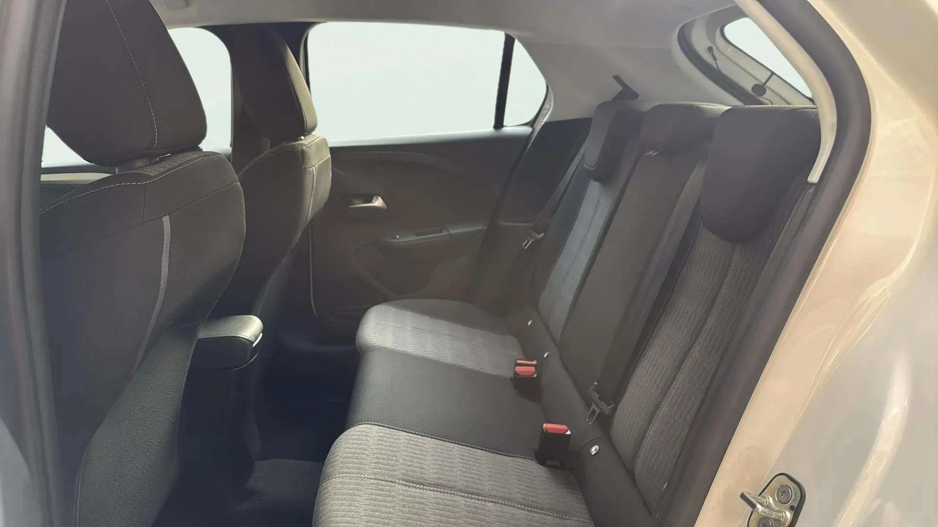 Opel Corsa 1.2 XEL Edition - foto 14