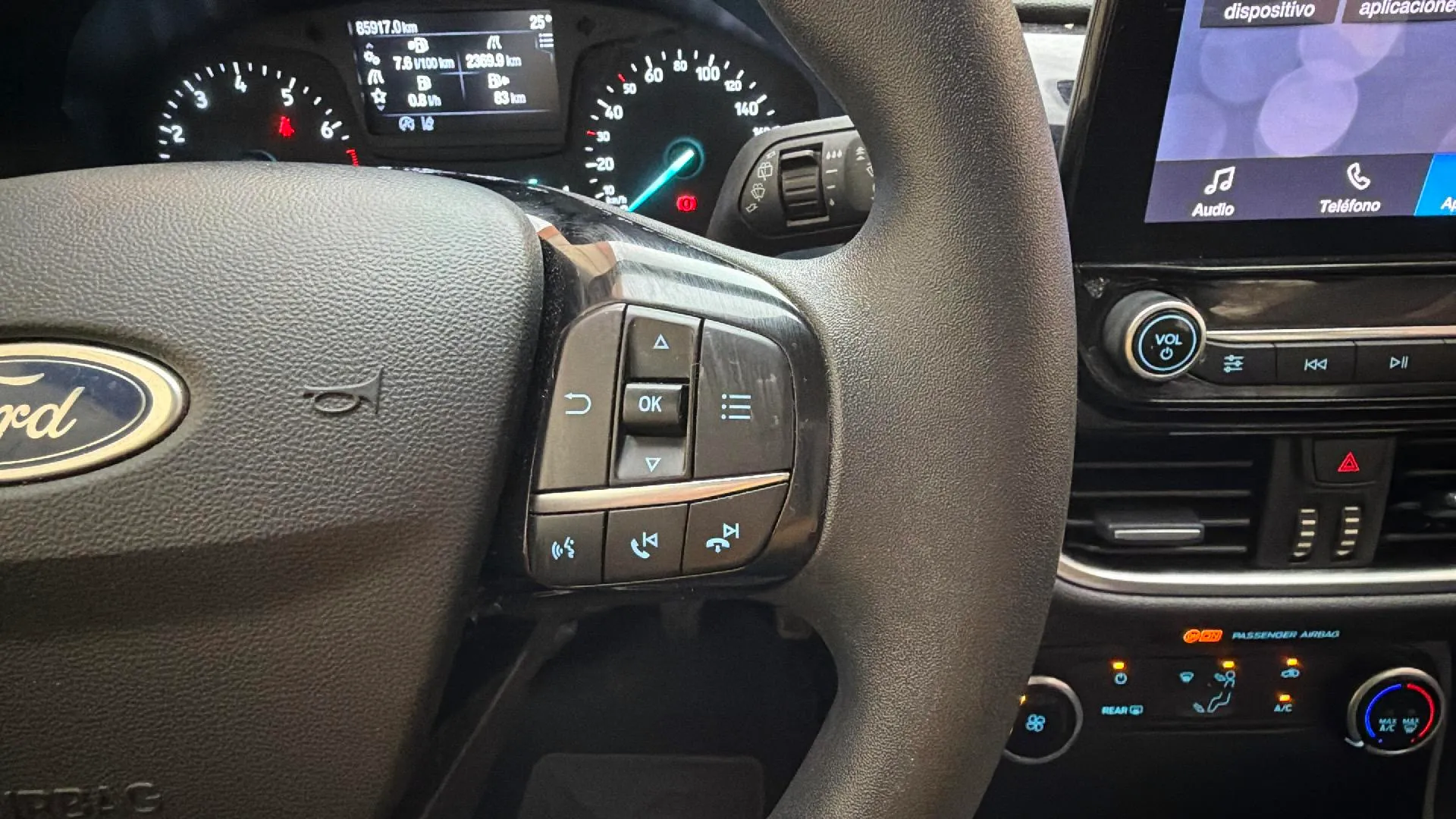 Ford Fiesta 1.0 EcoBoost MHEV Trend - foto 23