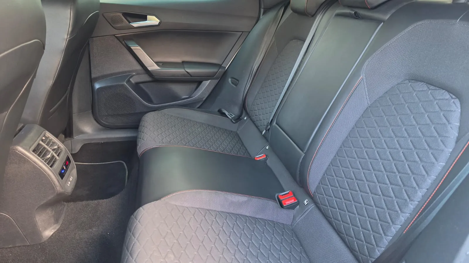 SEAT León 1.5 TSI FR - foto 16